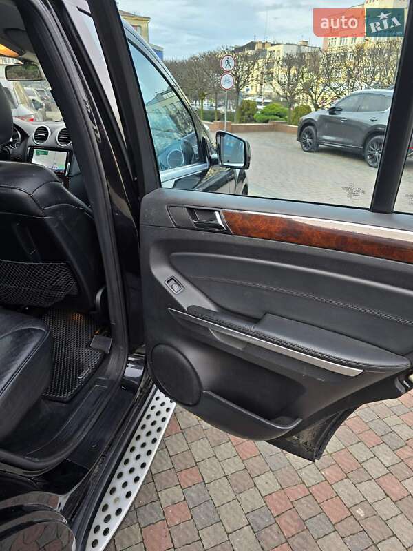 Внедорожник / Кроссовер Mercedes-Benz M-Class 2011 в Ивано-Франковске