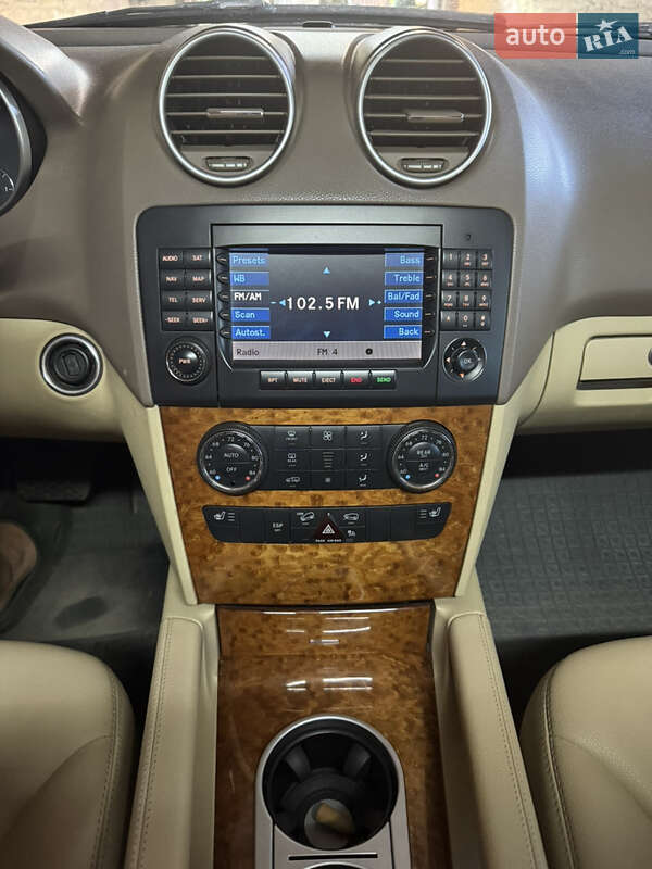 Внедорожник / Кроссовер Mercedes-Benz M-Class 2007 в Новомосковске фото 3 Внедорожник / Кроссовер Mercedes-Benz M-Class 2007 в Новомосковске