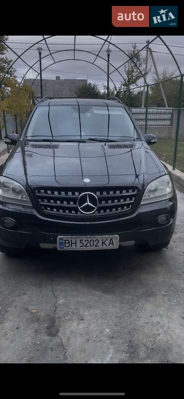 Позашляховик / Кросовер Mercedes-Benz M-Class 2007 в Одесі