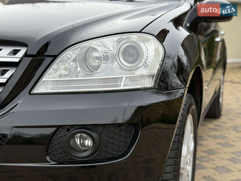 Внедорожник / Кроссовер Mercedes-Benz M-Class 2006 в Могилев-Подольске фото 6 Внедорожник / Кроссовер Mercedes-Benz M-Class 2006 в Могилев-Подольске