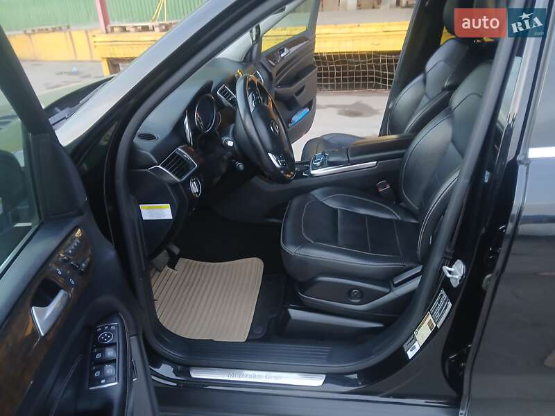 Внедорожник / Кроссовер Mercedes-Benz M-Class 2012 в Хмельницком