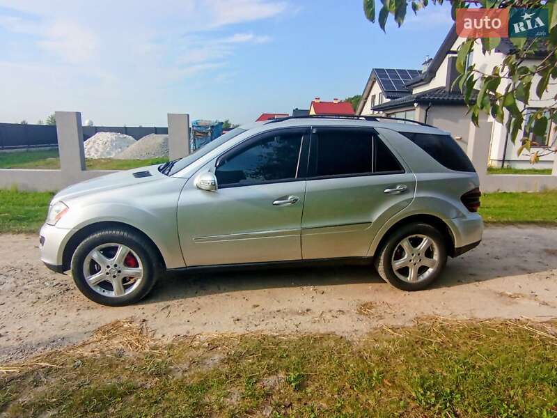 Внедорожник / Кроссовер Mercedes-Benz M-Class 2005 в Львове