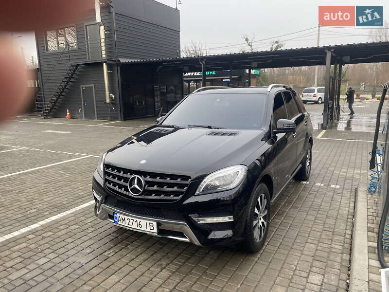 Mercedes-Benz M-Class 2013