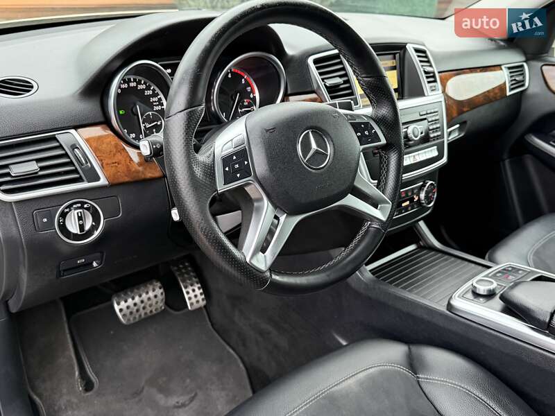 Внедорожник / Кроссовер Mercedes-Benz M-Class 2011 в Киеве фото 49 Внедорожник / Кроссовер Mercedes-Benz M-Class 2011 в Киеве