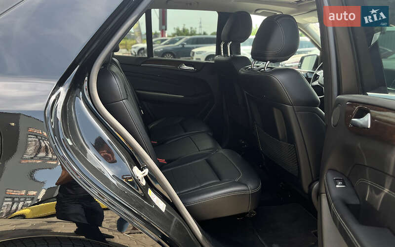 Внедорожник / Кроссовер Mercedes-Benz M-Class 2014 в Мукачево