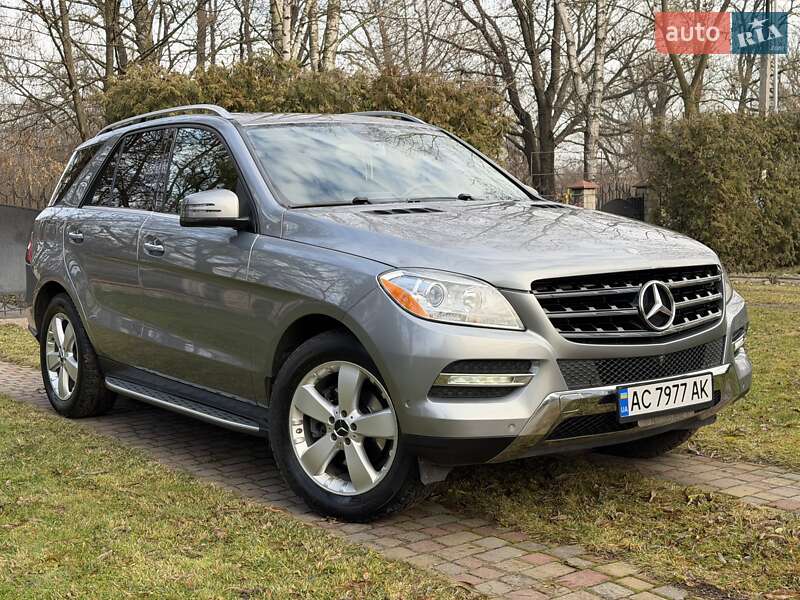 Внедорожник / Кроссовер Mercedes-Benz M-Class 2015 в Луцке