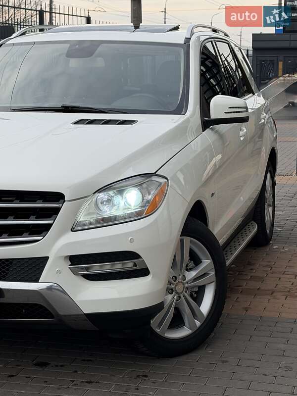 Позашляховик / Кросовер Mercedes-Benz M-Class 2011 в Білій Церкві