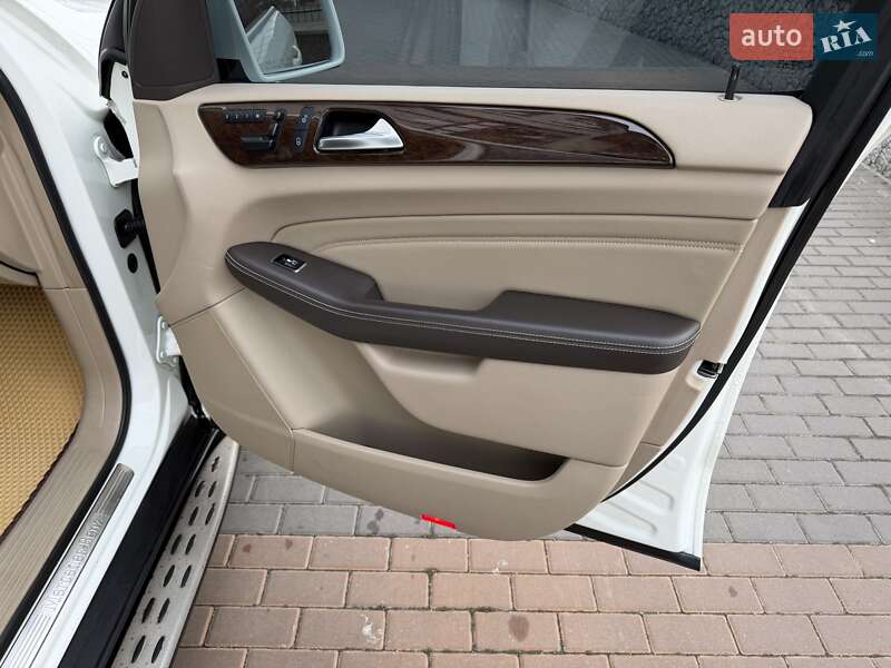 Позашляховик / Кросовер Mercedes-Benz M-Class 2011 в Білій Церкві