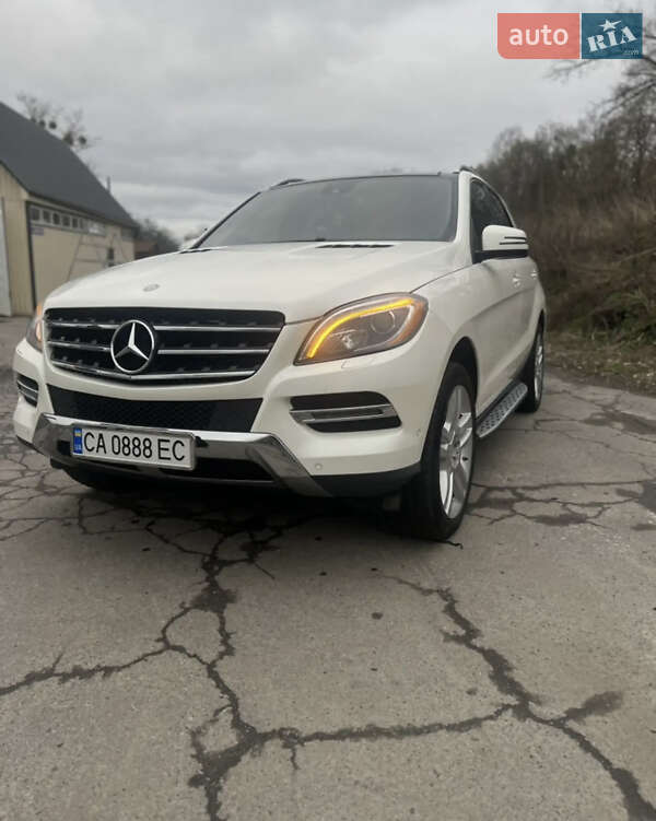 Внедорожник / Кроссовер Mercedes-Benz M-Class 2013 в Шполе