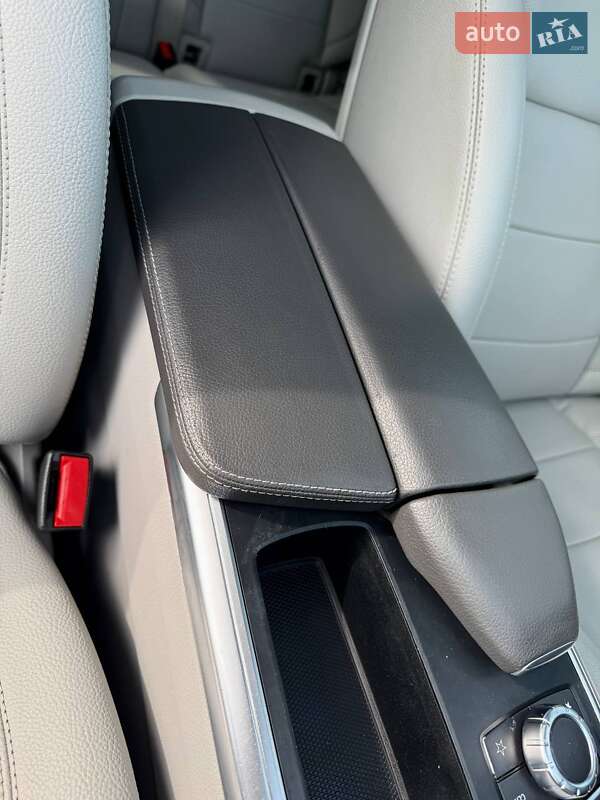 Внедорожник / Кроссовер Mercedes-Benz M-Class 2012 в Нововолынске