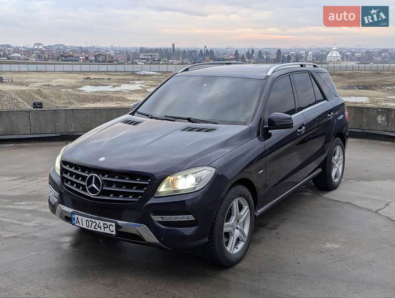 Позашляховик / Кросовер Mercedes-Benz M-Class 2012 в Львові