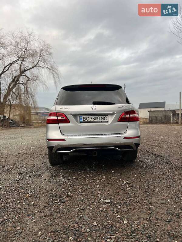 Внедорожник / Кроссовер Mercedes-Benz M-Class 2012 в Самборе
