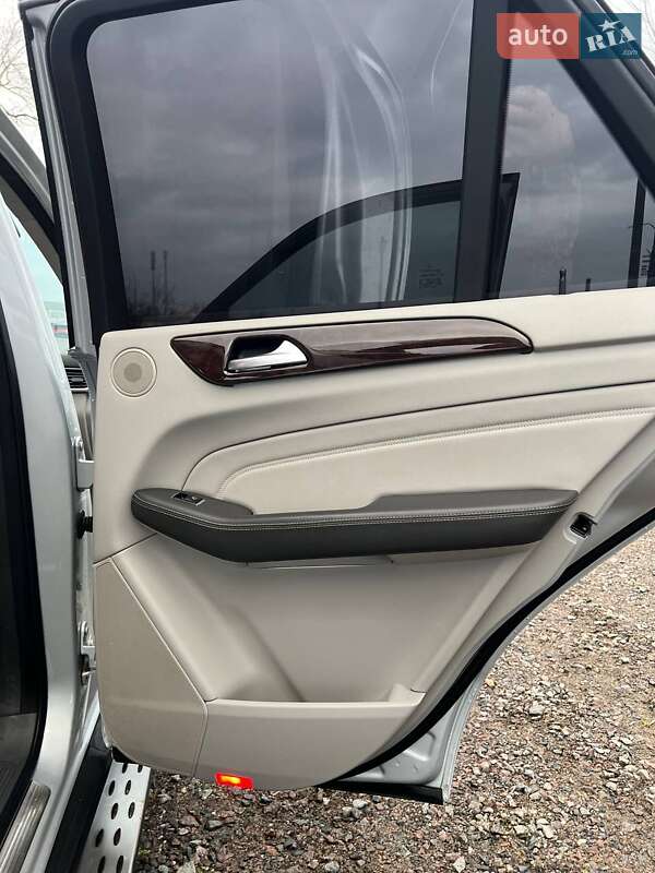 Внедорожник / Кроссовер Mercedes-Benz M-Class 2012 в Самборе