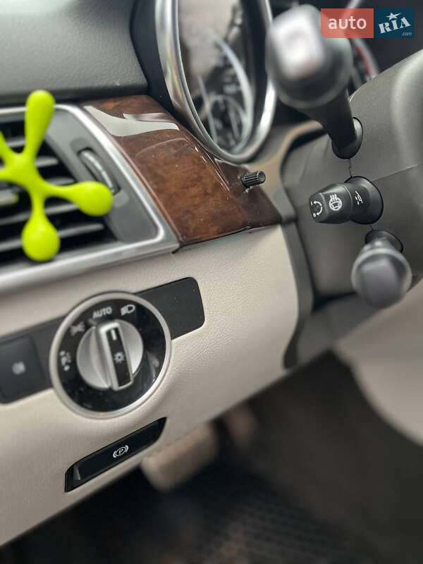 Внедорожник / Кроссовер Mercedes-Benz M-Class 2012 в Самборе