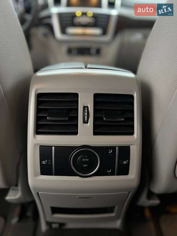 Внедорожник / Кроссовер Mercedes-Benz M-Class 2012 в Самборе