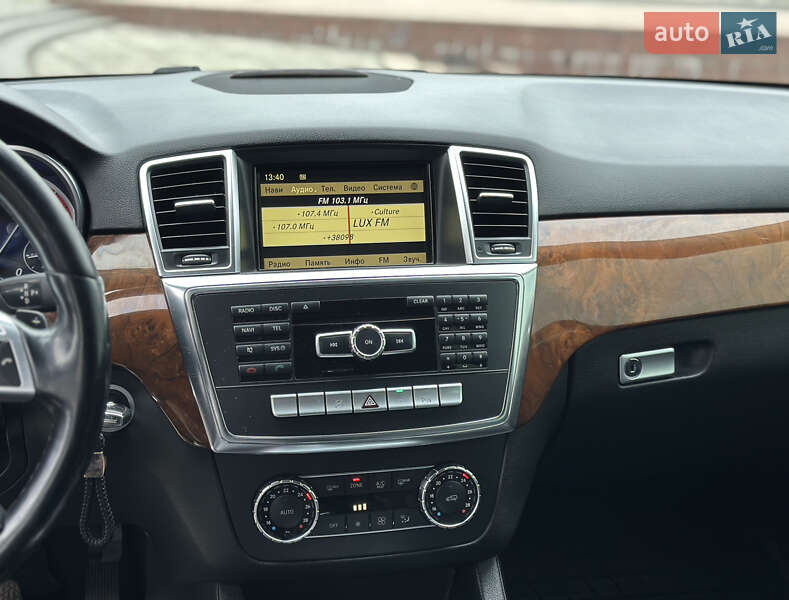 Внедорожник / Кроссовер Mercedes-Benz M-Class 2012 в Киеве фото 45 Внедорожник / Кроссовер Mercedes-Benz M-Class 2012 в Киеве