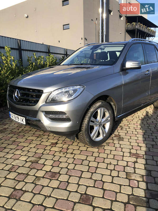 Mercedes-Benz M-Class 2015 Mercedes-Benz M-Class 2015