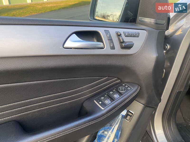 Внедорожник / Кроссовер Mercedes-Benz M-Class 2013 в Ужгороде