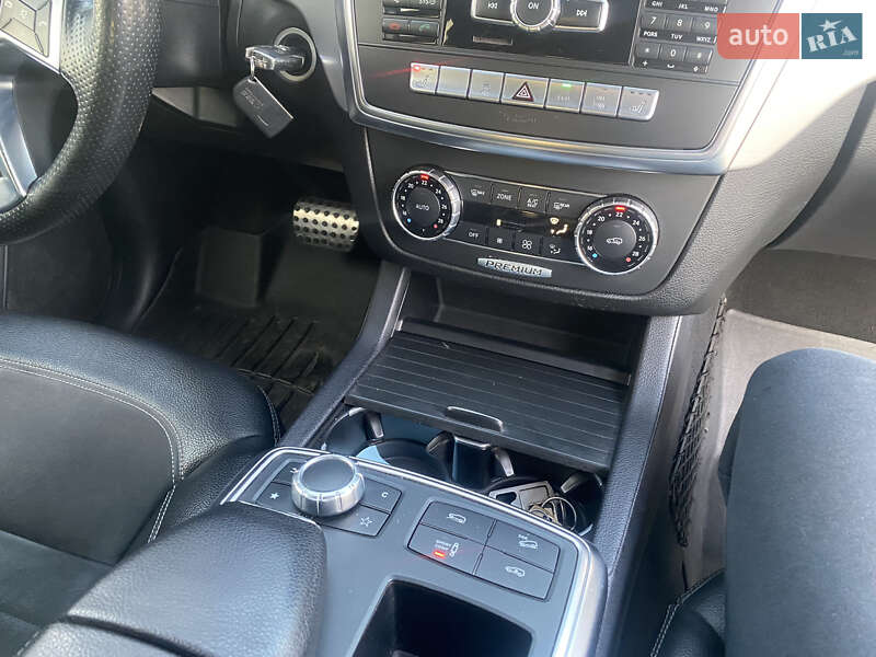 Внедорожник / Кроссовер Mercedes-Benz M-Class 2013 в Ужгороде