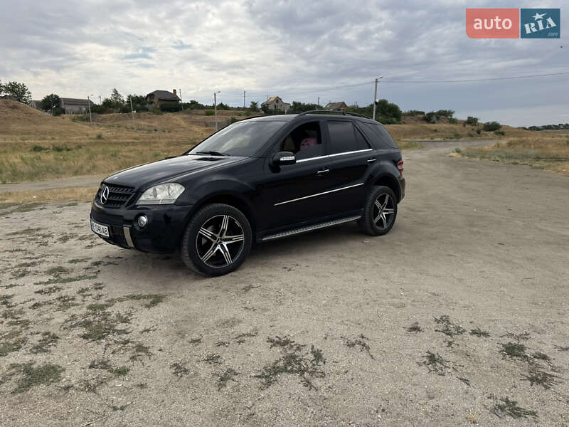 Позашляховик / Кросовер Mercedes-Benz M-Class 2006 в Миколаєві