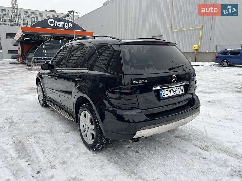 Позашляховик / Кросовер Mercedes-Benz M-Class 2005 в Львові фото 5 Позашляховик / Кросовер Mercedes-Benz M-Class 2005 в Львові