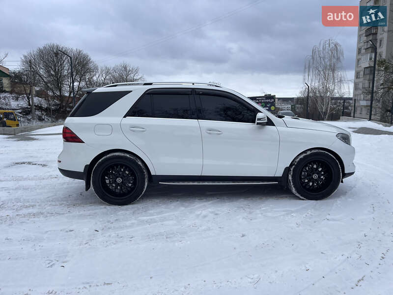 Позашляховик / Кросовер Mercedes-Benz M-Class 2014 в Фастові