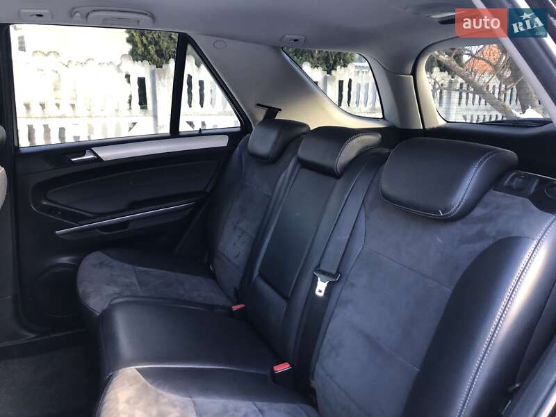 Позашляховик / Кросовер Mercedes-Benz M-Class 2008 в Заставній