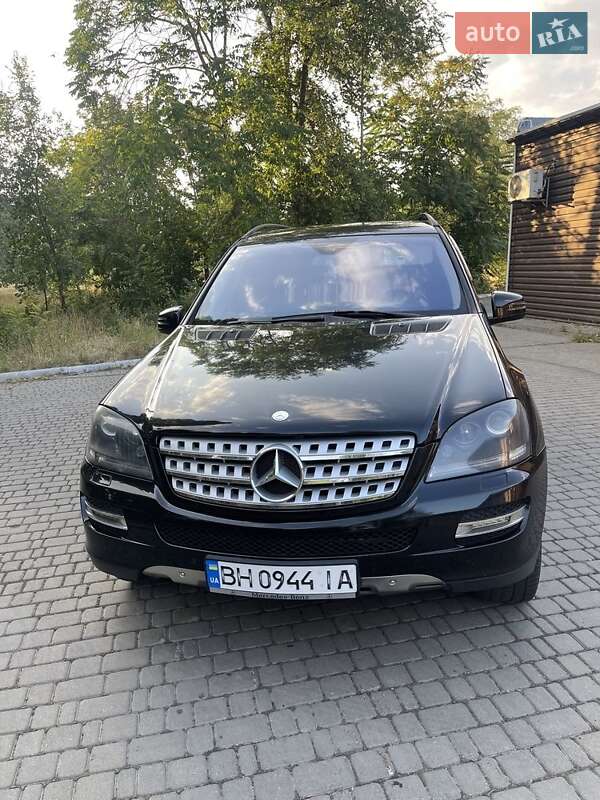 Позашляховик / Кросовер Mercedes-Benz M-Class 2007 в Одесі