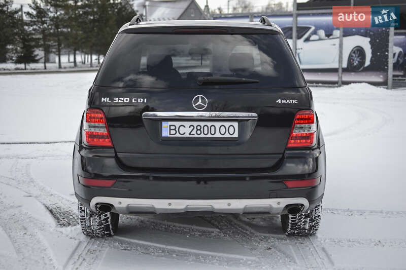 Позашляховик / Кросовер Mercedes-Benz M-Class 2009 в Самборі фото 4 Позашляховик / Кросовер Mercedes-Benz M-Class 2009 в Самборі