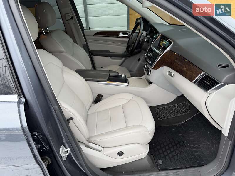 Внедорожник / Кроссовер Mercedes-Benz M-Class 2011 в Белой Церкви