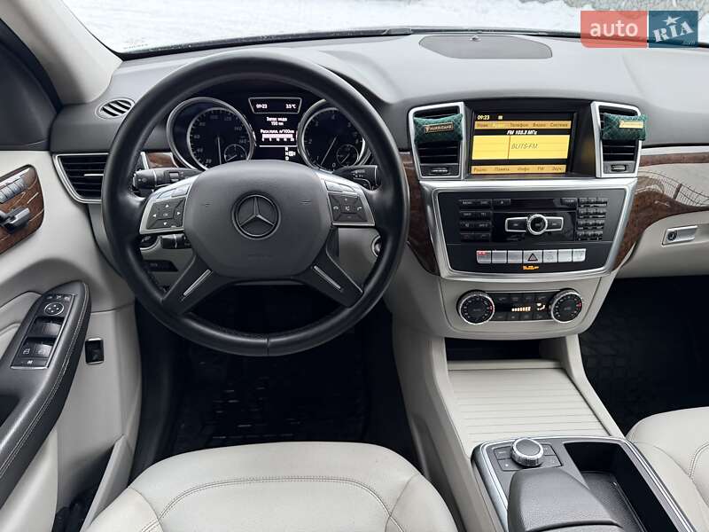 Внедорожник / Кроссовер Mercedes-Benz M-Class 2011 в Белой Церкви