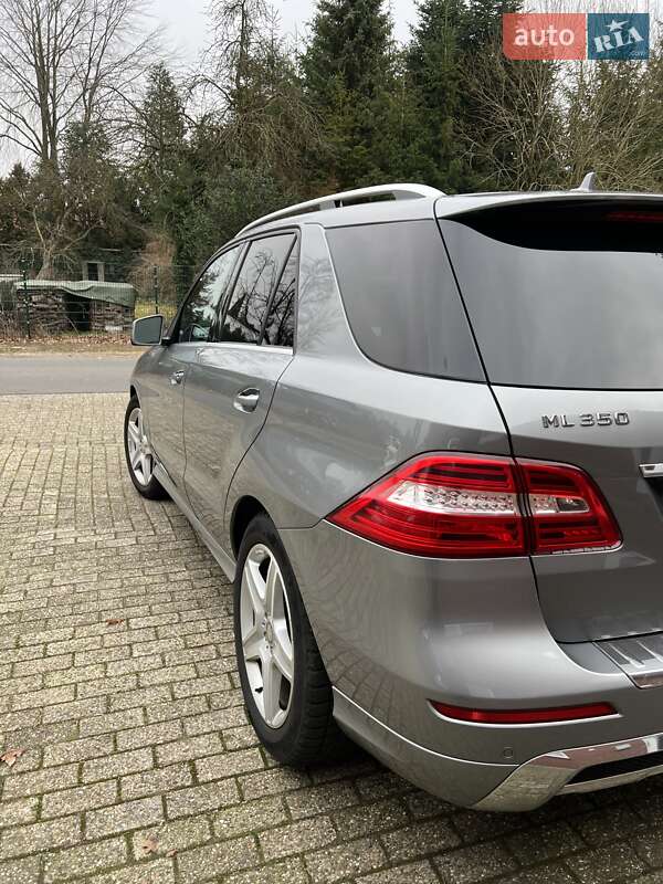 Внедорожник / Кроссовер Mercedes-Benz M-Class 2015 в Днепре