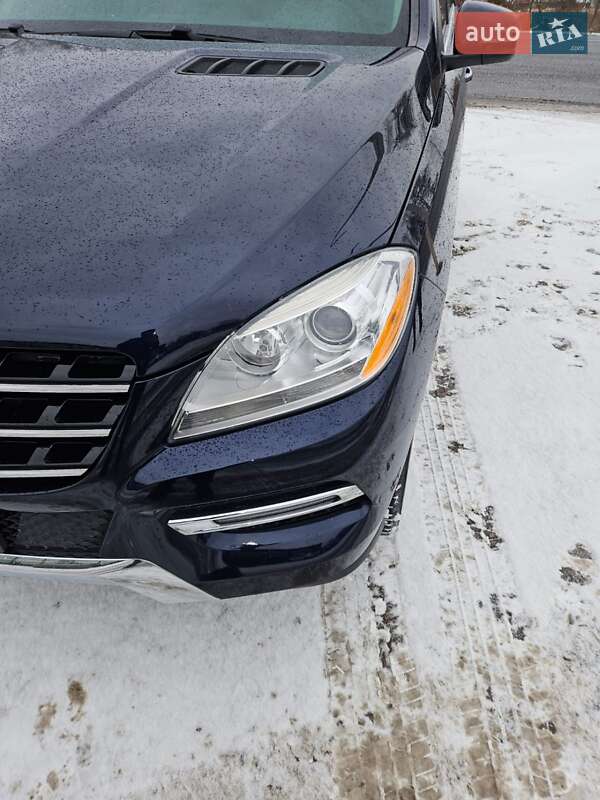 Внедорожник / Кроссовер Mercedes-Benz M-Class 2015 в Ковеле