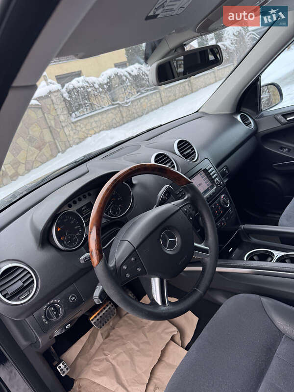 Позашляховик / Кросовер Mercedes-Benz M-Class 2006 в Івано-Франківську