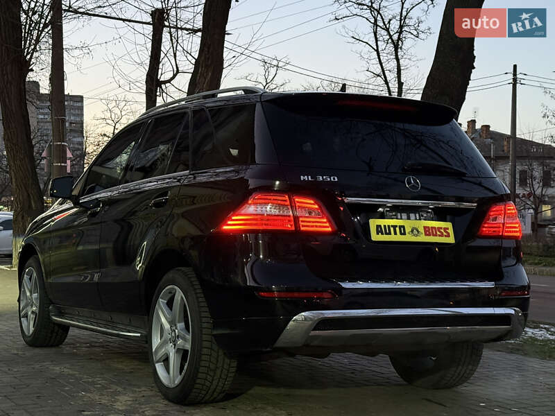 Позашляховик / Кросовер Mercedes-Benz M-Class 2014 в Миколаєві фото 12 Позашляховик / Кросовер Mercedes-Benz M-Class 2014 в Миколаєві