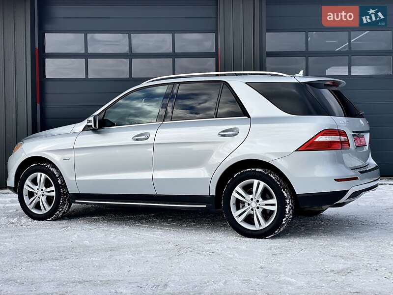 Позашляховик / Кросовер Mercedes-Benz M-Class 2012 в Ковелі