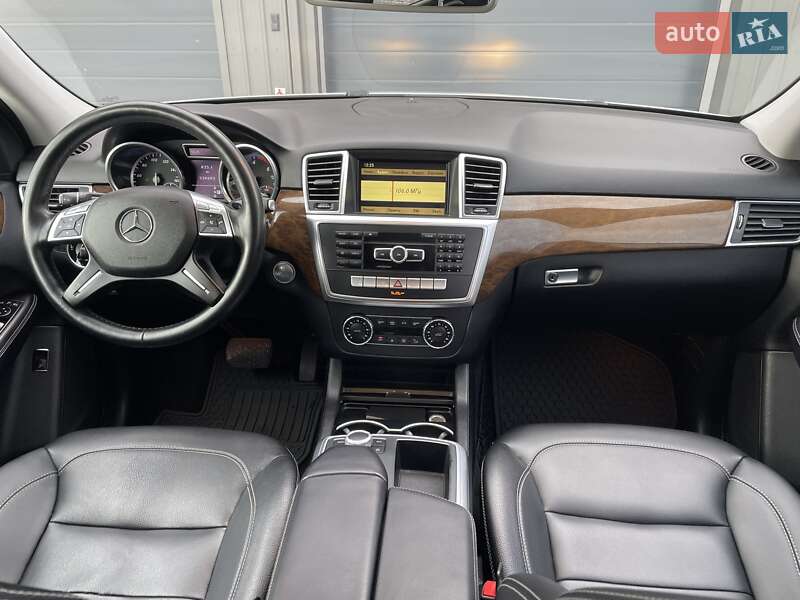 Позашляховик / Кросовер Mercedes-Benz M-Class 2012 в Ковелі