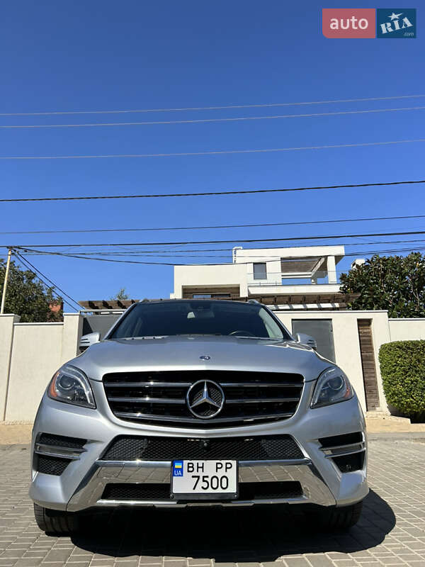 Внедорожник / Кроссовер Mercedes-Benz M-Class 2013 в Черноморске