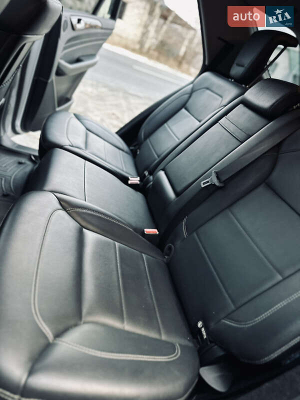 Позашляховик / Кросовер Mercedes-Benz M-Class 2011 в Солотвині