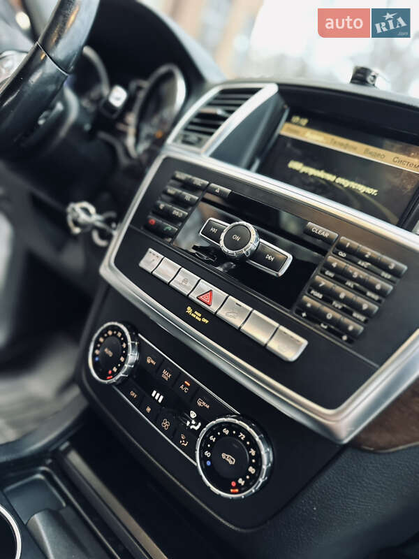 Позашляховик / Кросовер Mercedes-Benz M-Class 2011 в Солотвині