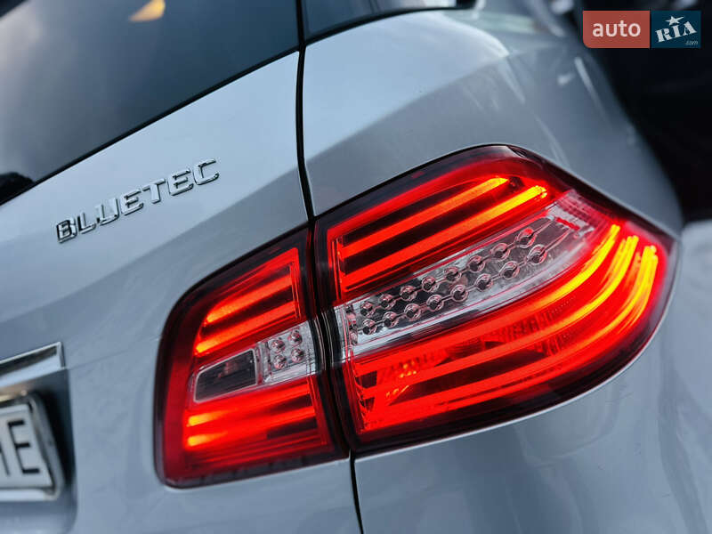 Позашляховик / Кросовер Mercedes-Benz M-Class 2011 в Солотвині