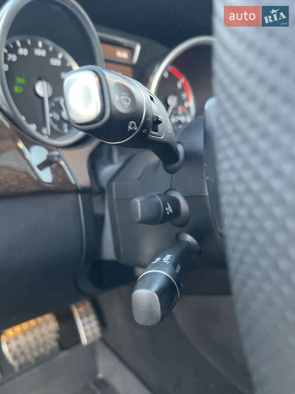 Позашляховик / Кросовер Mercedes-Benz M-Class 2015 в Києві фото 19 Позашляховик / Кросовер Mercedes-Benz M-Class 2015 в Києві