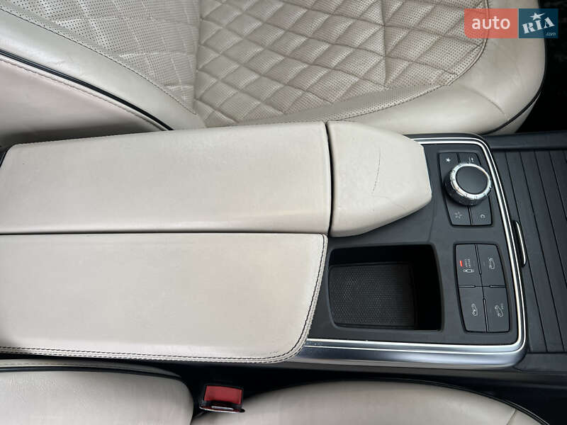 Внедорожник / Кроссовер Mercedes-Benz M-Class 2012 в Ровно фото 36 Внедорожник / Кроссовер Mercedes-Benz M-Class 2012 в Ровно