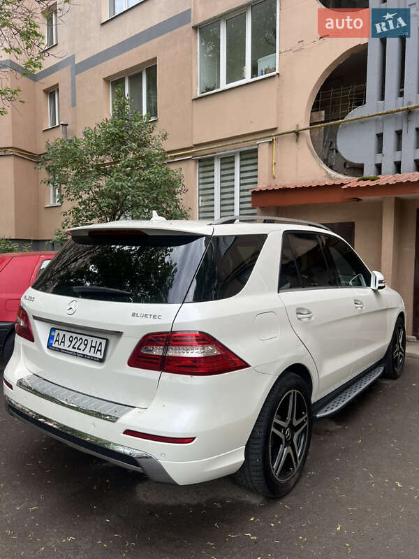 Внедорожник / Кроссовер Mercedes-Benz M-Class 2012 в Ровно фото 95 Внедорожник / Кроссовер Mercedes-Benz M-Class 2012 в Ровно