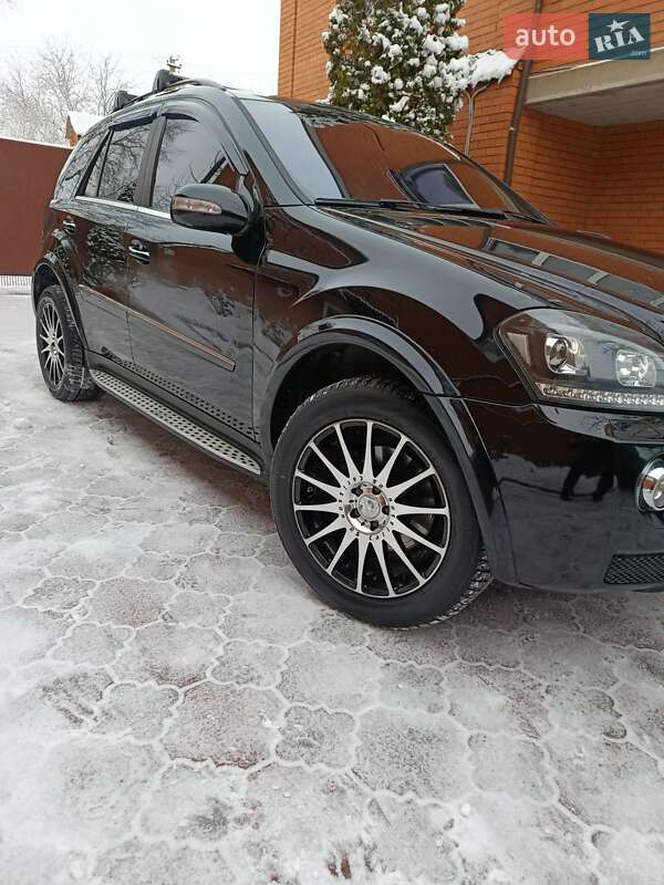 Позашляховик / Кросовер Mercedes-Benz M-Class 2008 в Краснограді