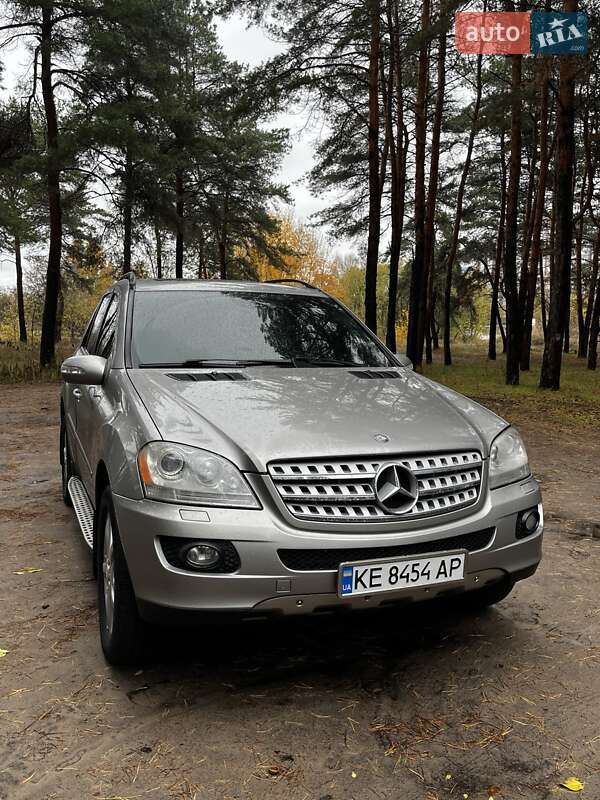 Позашляховик / Кросовер Mercedes-Benz M-Class 2008 в Кам'янському