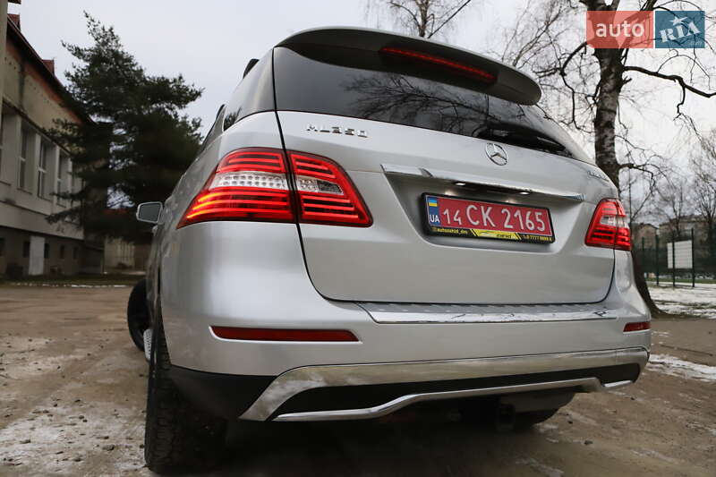 Внедорожник / Кроссовер Mercedes-Benz M-Class 2014 в Дрогобыче