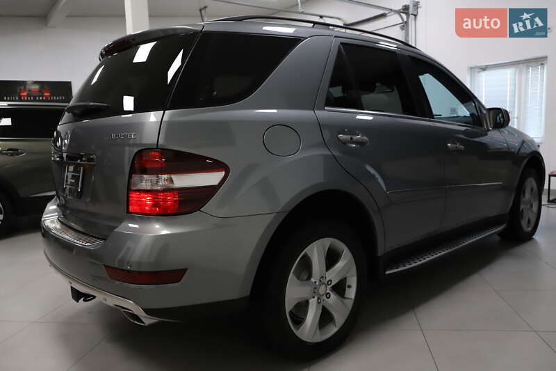 Внедорожник / Кроссовер Mercedes-Benz M-Class 2010 в Дрогобыче