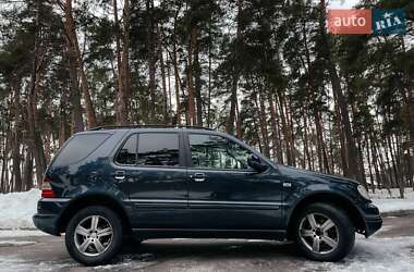 Позашляховик / Кросовер Mercedes-Benz M-Class 2001 в Борисполі