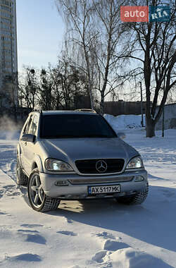 Позашляховик / Кросовер Mercedes-Benz M-Class 2000 в Харкові